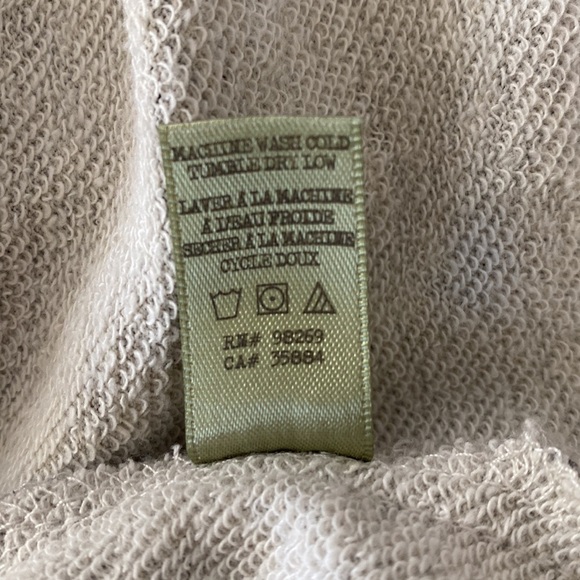 Alternative Hoodie Printed Poncho - Picture 9 of 10